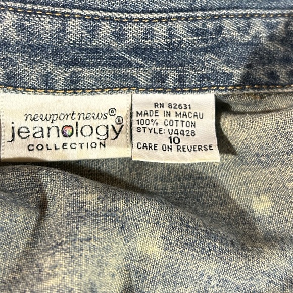 Newport News Jeanology Snap Front Ruched Denim Shirt with Patches‎ - Picture 6 of 7